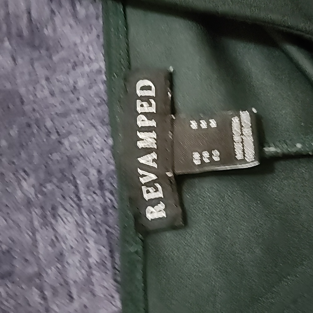 Revamped medium - Picture 3 of 3